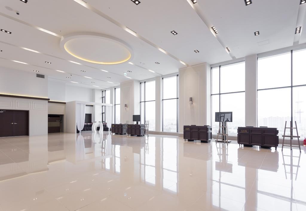 Charis Hotel Ίντσεον Εξωτερικό φωτογραφία