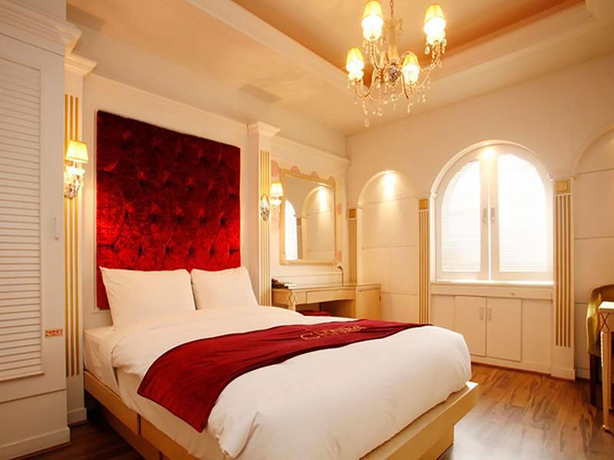 Charis Hotel Ίντσεον Εξωτερικό φωτογραφία